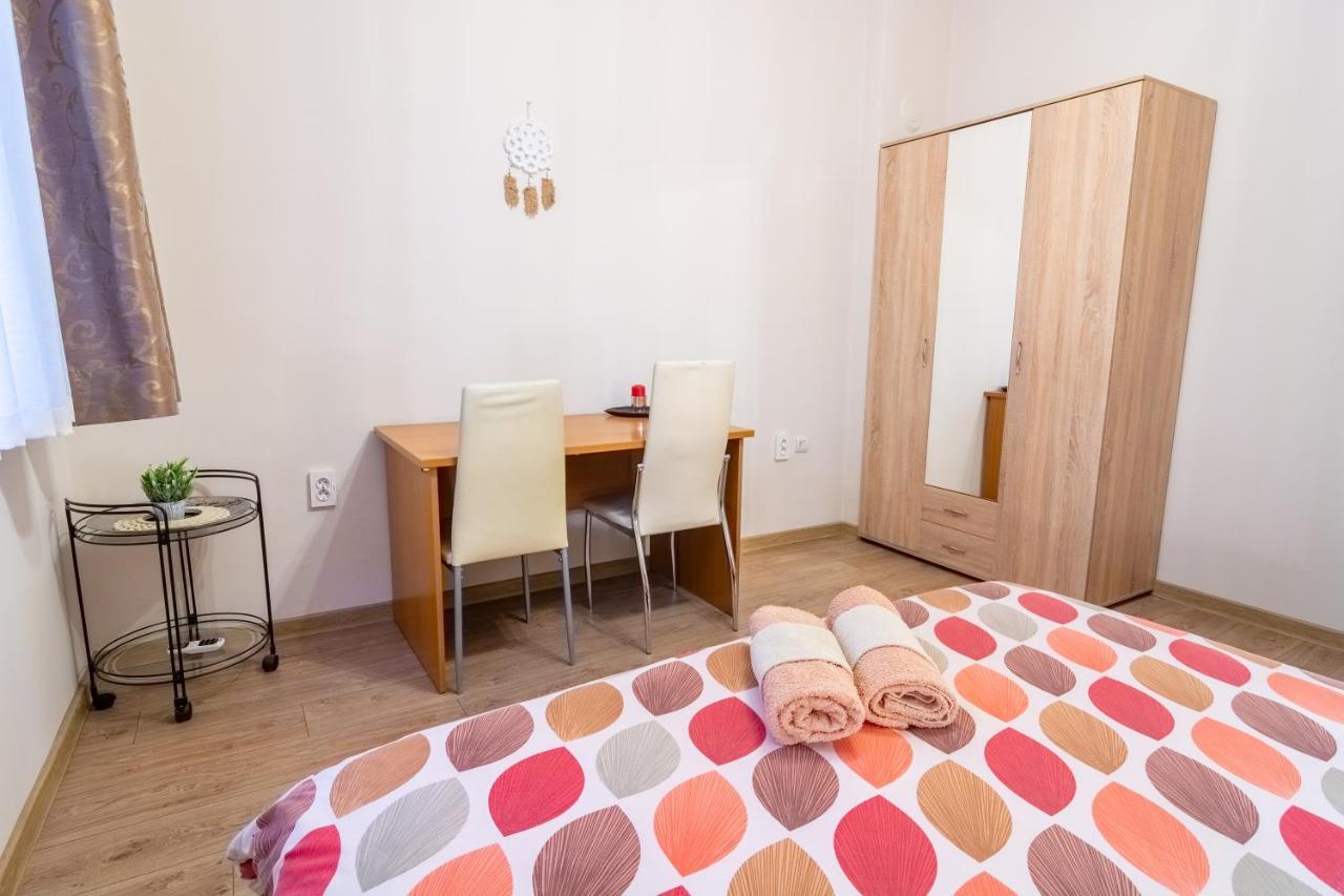 Madrid 2Bdr W Free Parking Near Metro, Serdika Mall Σόφια Εξωτερικό φωτογραφία