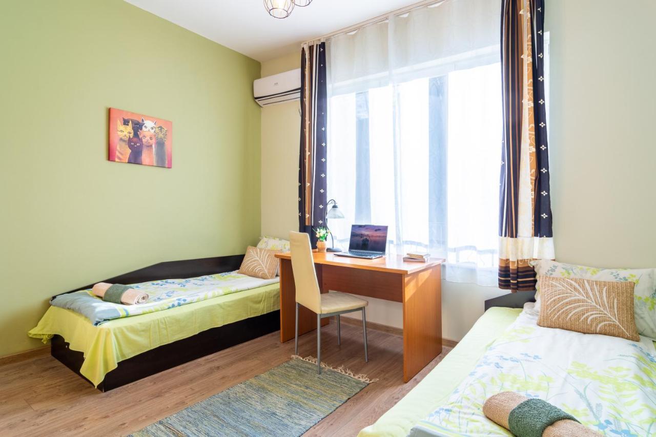 Madrid 2Bdr W Free Parking Near Metro, Serdika Mall Σόφια Εξωτερικό φωτογραφία
